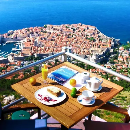 Promenade Πανσιόν