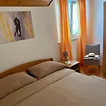 Promenade בית הארחה 3*